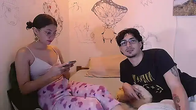 Snapshot of lilla9 chatting on 06.22.26 lilla9 online show from 06.22.26