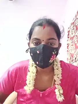 Snapshot of tamilratchasii chatting on 06.19.26 tamilratchasii online show from 06.19.26