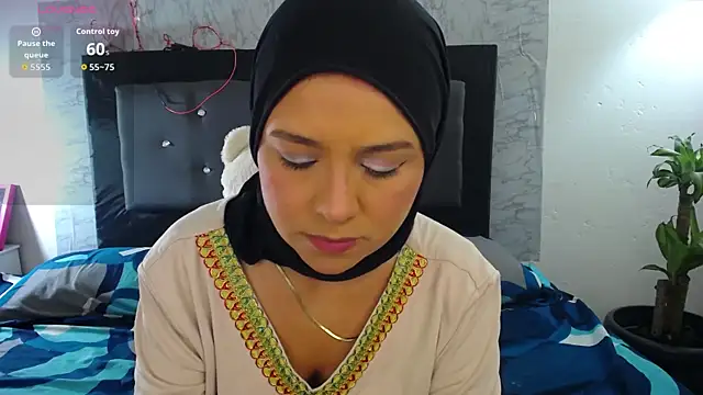 Snapshot of alia_asad chatting on 04.20.26 alia asad online show from 04.20.26