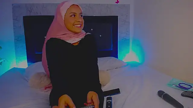 Snapshot of alia_asad chatting on 05.14.26 alia asad online show from 05.14.26