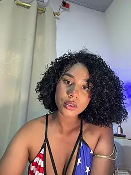 Hilaryebony  online show from 07.04.26