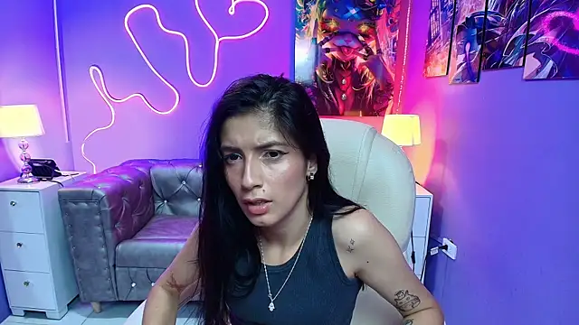 Snapshot of jazminswee chatting on 06.23.26 jazminswee online show from 06.23.26