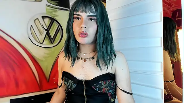 GlossyBratz online show from 05.28.26