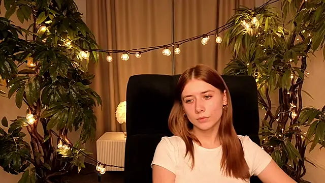 Snapshot of CynthiaWard chatting on 04.04.26 CynthiaWard online show from 04.04.26