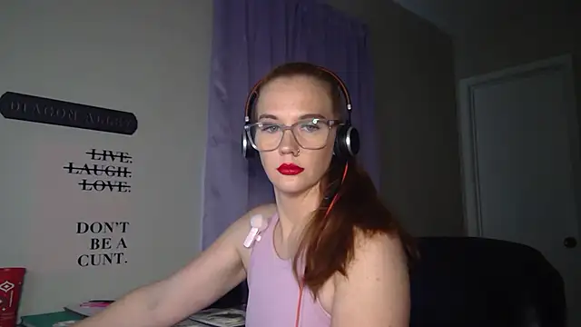 Snapshot of RoxyRedXO12 chatting on 04.03.26 RoxyRedXO12 online show from 04.03.26