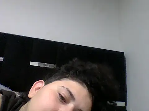 Snapshot of lunaa_love chatting on 03.29.26 lunaa love online show from 03.29.26