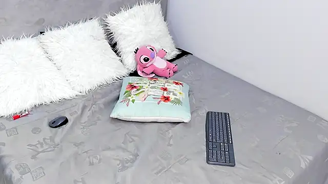 Snapshot of MAYTEMINAJ chatting on 06.13.26 MAYTEMINAJ online show from 06.13.26