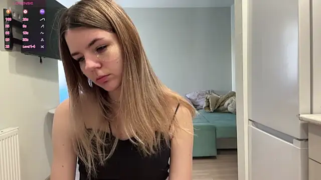 Snapshot of Peachy_keens chatting on 04.17.26 Peachy keens online show from 04.17.26