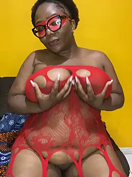 BoobsQueeen online show from 05.16.26