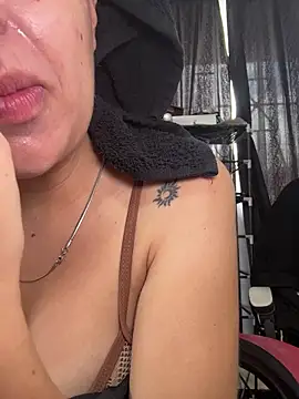 Amber-fire online show from 04.25.26