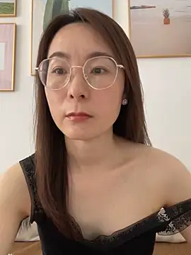 Snapshot of you-520 chatting on 06.05.26 you-520 online show from 06.05.26