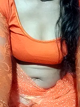 Snapshot of riyaa_sexyy chatting on 05.11.26 riyaa sexyy online show from 05.11.26