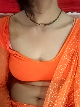 Snapshot of riyaa_sexyy chatting on 05.30.26 riyaa sexyy online show from 05.30.26