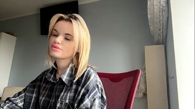 NikaFoster online show from 04.02.26