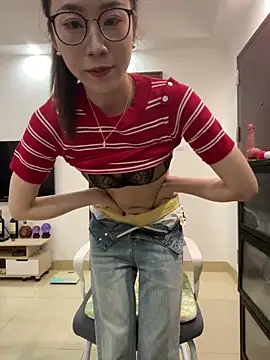 Snapshot of meimeibuguai chatting on 04.12.26 meimeibuguai online show from 04.12.26