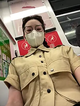 Snapshot of meimeibuguai chatting on 07.04.26 meimeibuguai online show from 07.04.26