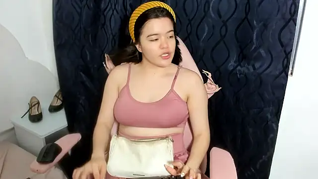 Snapshot of Alexa_Missfortune chatting on 07.01.26 Alexa Missfortune online show from 07.01.26