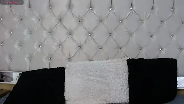 Snapshot of MistressNyx_ chatting on 05.25.26 MistressNyx online show from 05.25.26