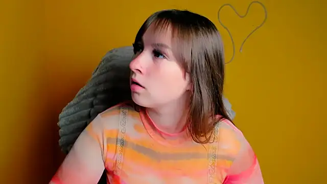Snapshot of Tiffani_Angel chatting on 06.17.26 Tiffani Angel online show from 06.17.26