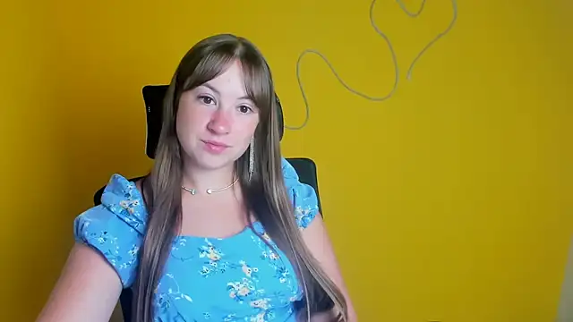 Snapshot of Tiffani_Angel chatting on 06.25.26 Tiffani Angel online show from 06.25.26