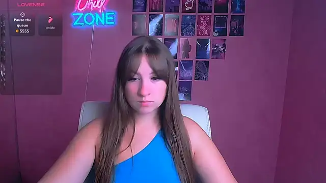Snapshot of Tiffani_Angel chatting on 07.17.26 Tiffani Angel online show from 07.17.26