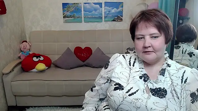 QUEEN02030 online show from 04.01.26