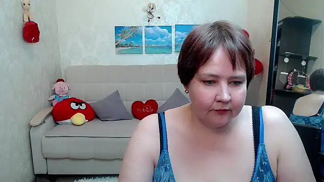 QUEEN02030 online show from 04.15.26