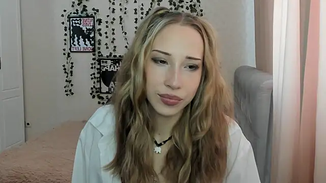 Emmarayder online show from 04.29.26