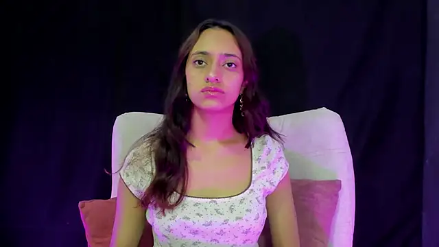 Charlotte Benette online show from 03.31.26