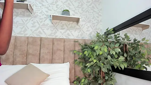 GrayHall online show from 04.24.26