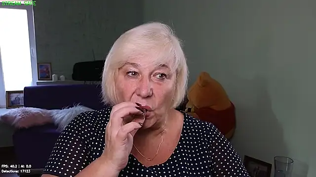 Milane Milky online show from 07.10.26