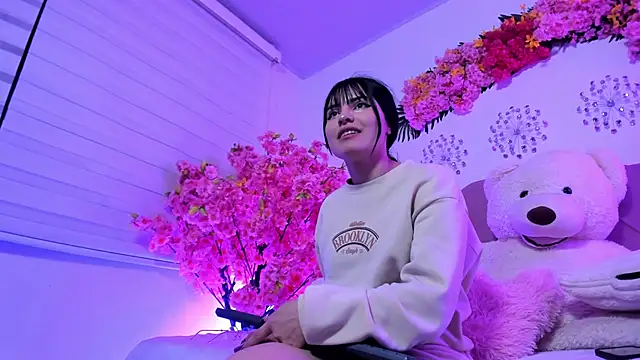 Snapshot of SamanthaVelvett_ chatting on 04.06.26 SamanthaVelvett online show from 04.06.26