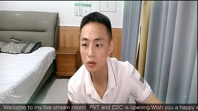 Snapshot of davidboys chatting on 06.04.26 davidboys online show from 06.04.26