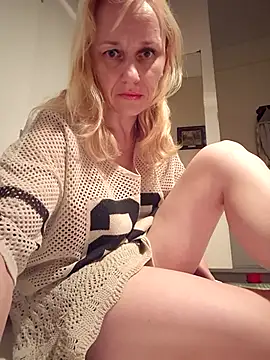 RinaSunX online show from 04.04.26