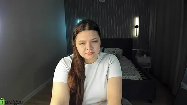 Snapshot of Evelyne_Loo chatting on 04.07.26 Evelyne Loo online show from 04.07.26