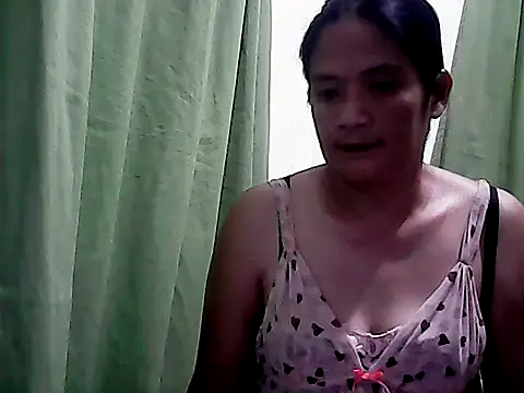 PinayZaira online show from 04.01.26