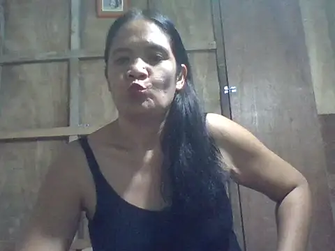 Snapshot of PinayZaira chatting on 06.18.26 PinayZaira online show from 06.18.26