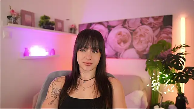 Clara Dee online show from 04.03.26