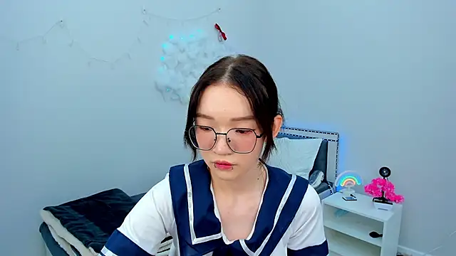 syuri sun online show from 06.03.26