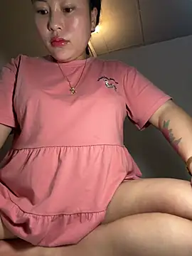 Snapshot of Lina-Naughty chatting on 06.06.26 Lina-Naughty online show from 06.06.26