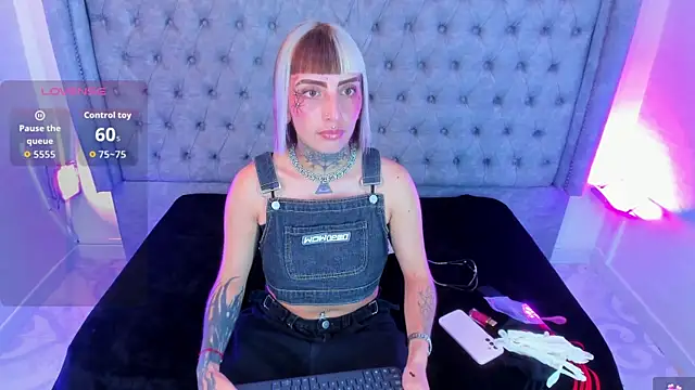 Snapshot of Gyal_Smith chatting on 07.16.26 Gyal Smith online show from 07.16.26