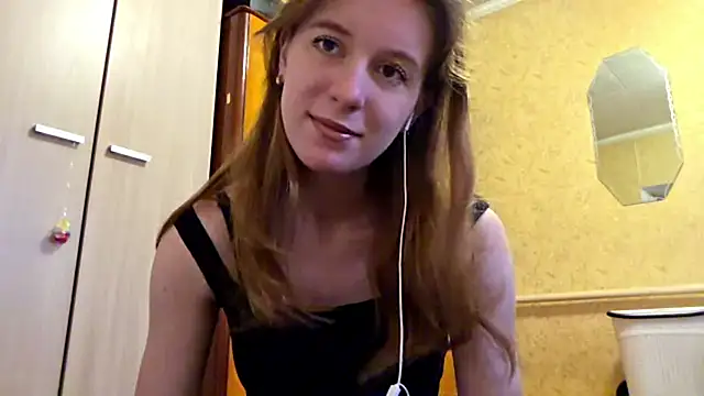 Snapshot of DonnaKuc chatting on 04.09.26 DonnaKuc online show from 04.09.26