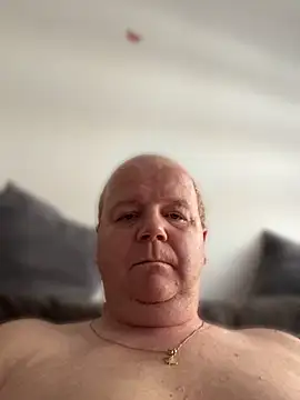 Snapshot of ohne19 chatting on 06.18.26 ohne19 online show from 06.18.26