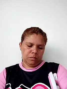 Snapshot of Zafiro_MD chatting on 05.20.26 Zafiro MD online show from 05.20.26