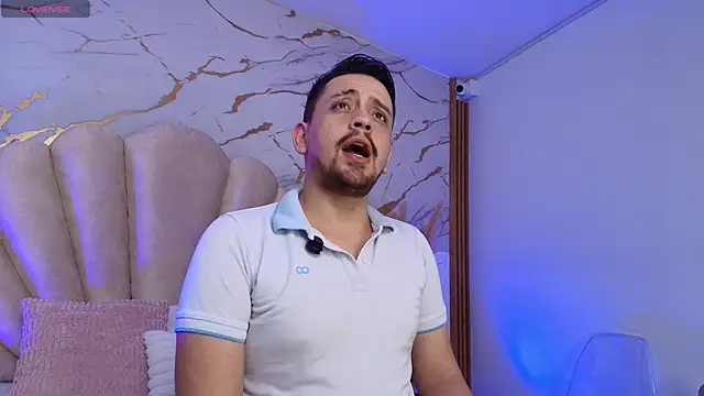 Christopherluxe online show from 04.04.26