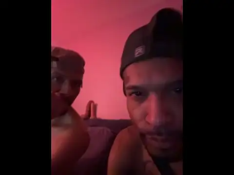 Snapshot of JRNBLU44 chatting on 04.04.26 JRNBLU44 online show from 04.04.26