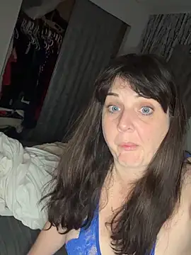 sensual235 online show from 04.19.26