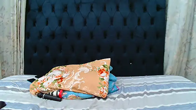SexiestChoc online show from 04.15.26