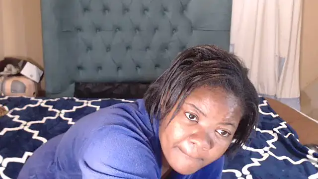 Snapshot of FloweSaltry chatting on 06.25.26 FloweSaltry online show from 06.25.26