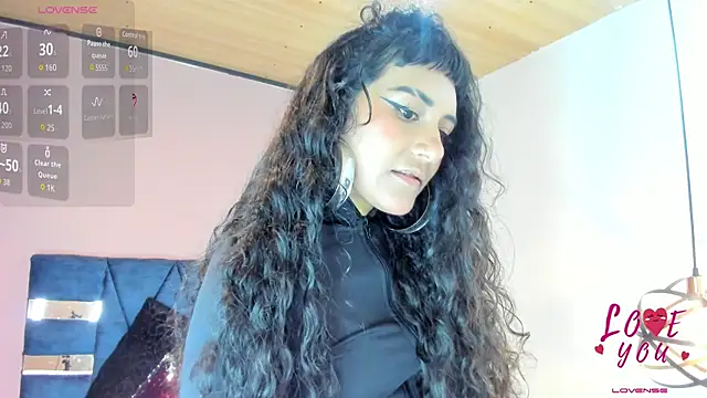 Hanna Clark   online show from 07.07.26